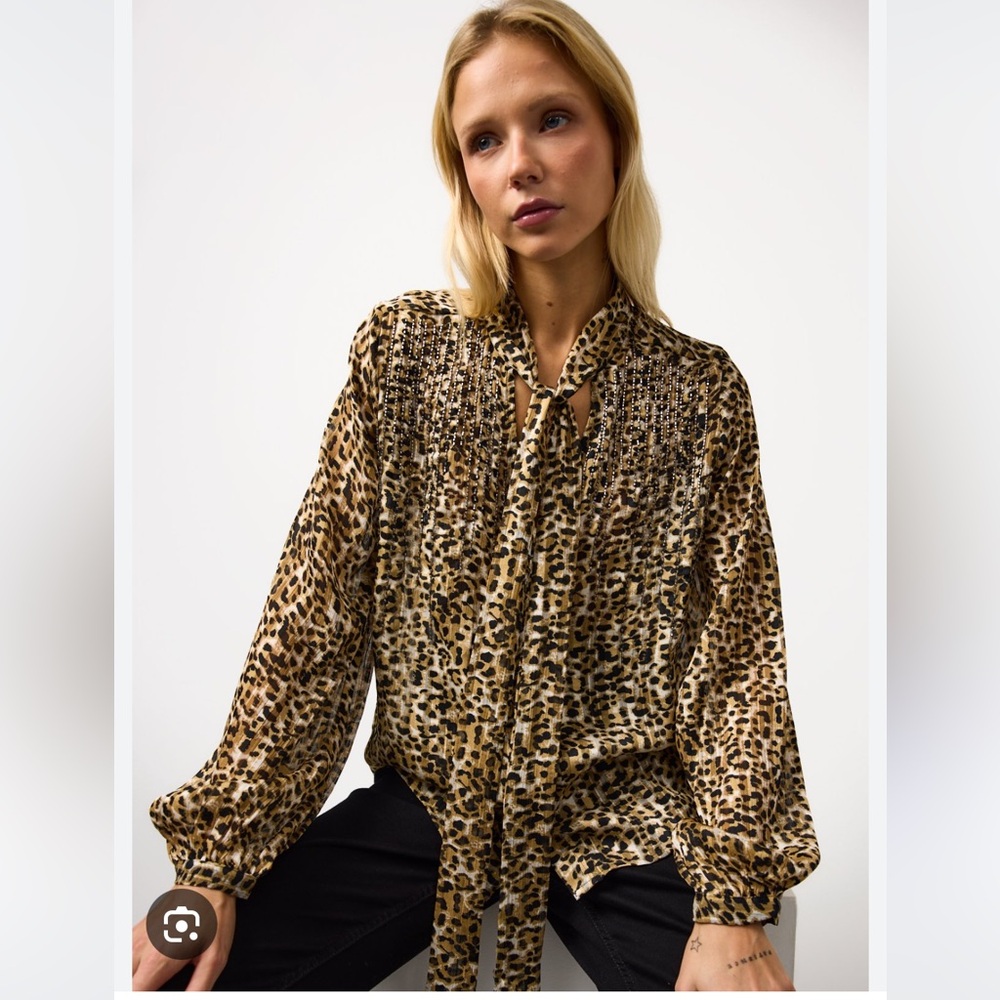 Leopard Print Women's Top with v tie neck by Tu size UK 14 US10/12